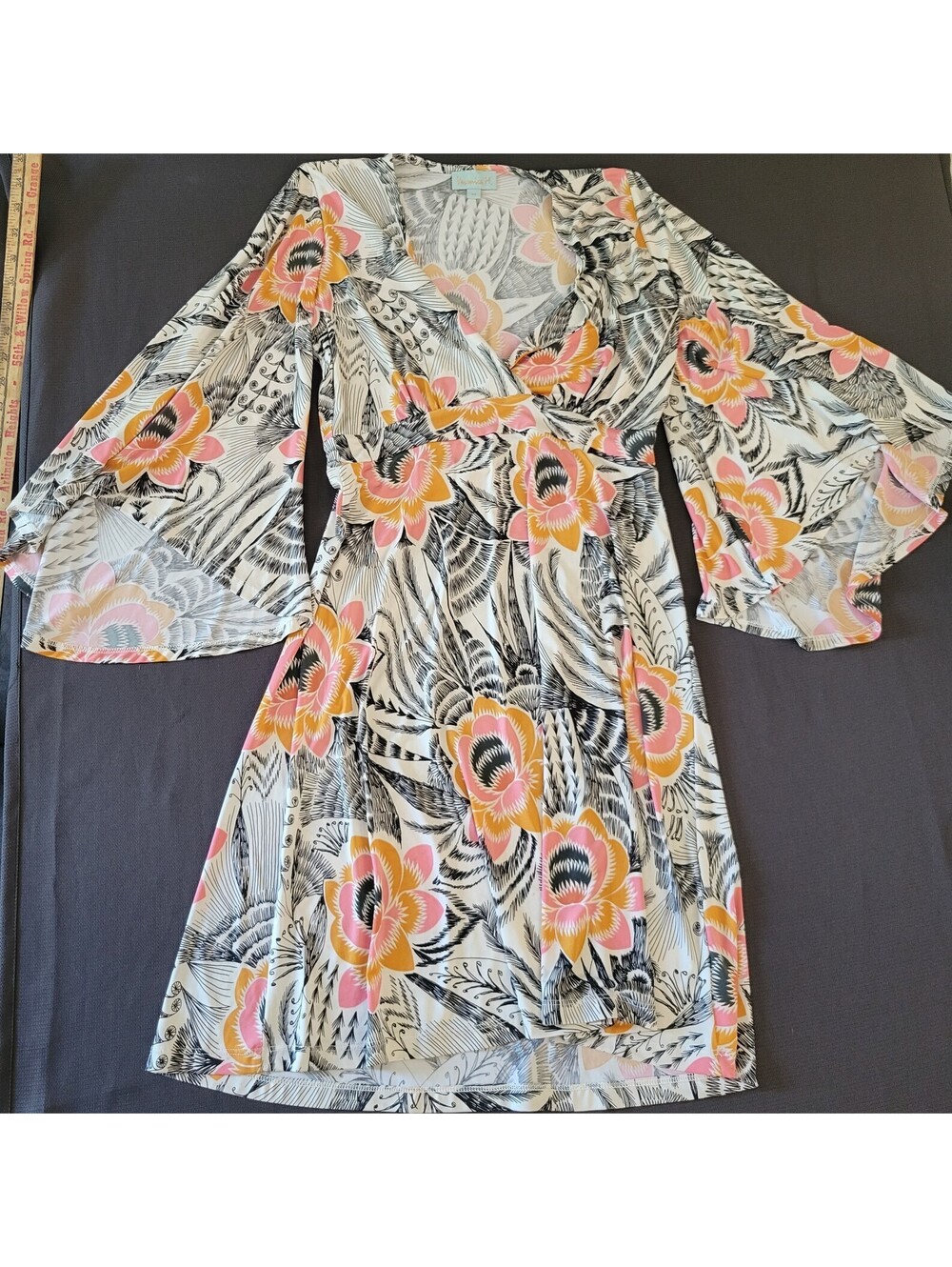 Veronica M Floral Flowy Dress M Wrap Flowers Tropical Sexy